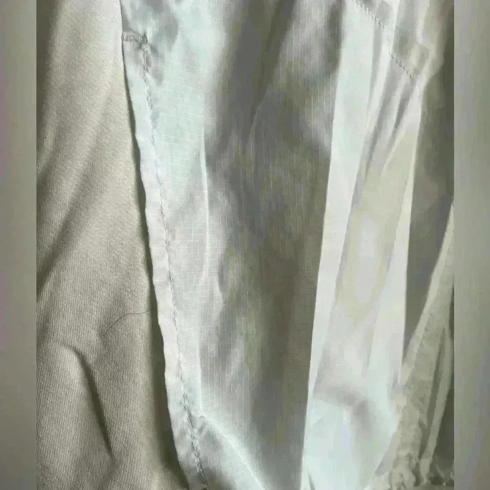 Nike Golf Dri-fit Pullover Windbreaker with hidden hat. Size Small - Picture 4 of 9